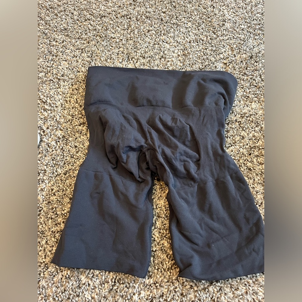Skims Shapwear